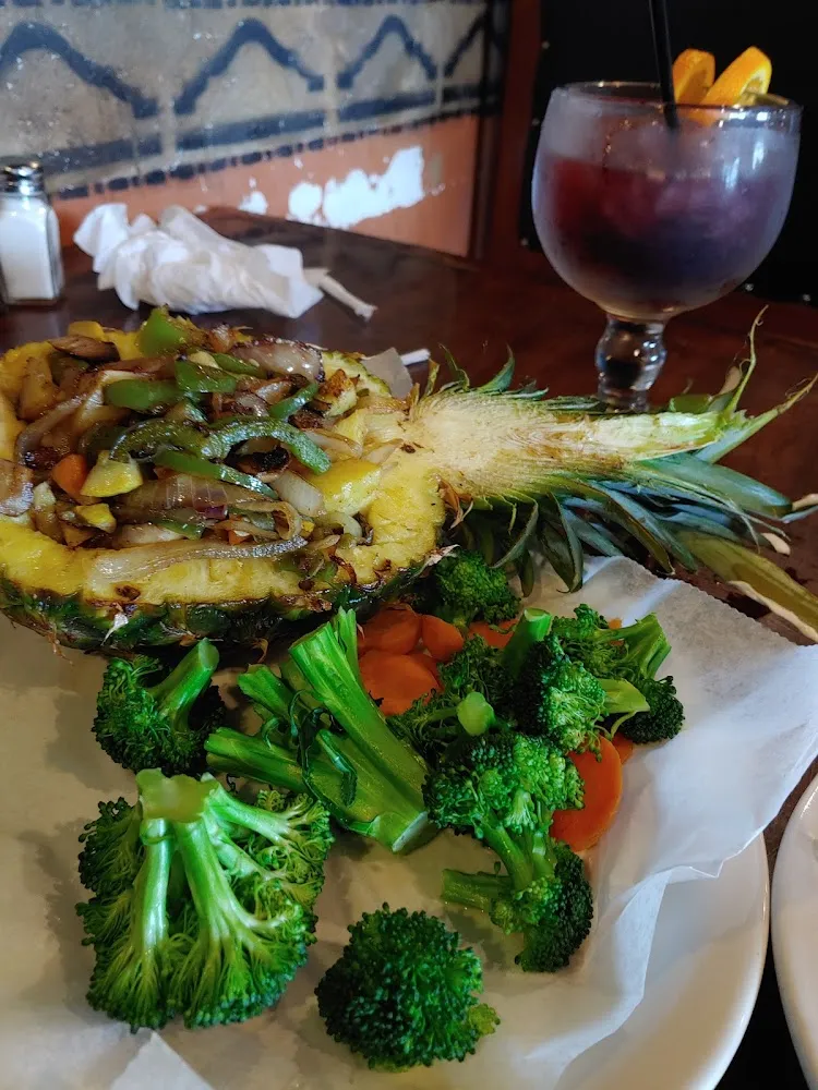 Camarones A la Piña